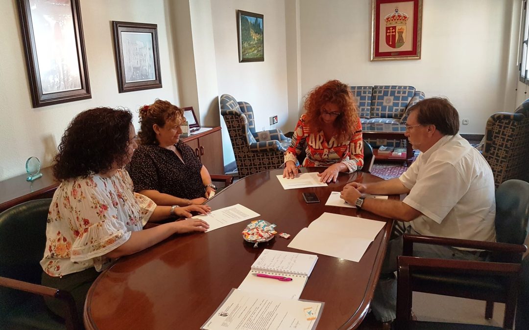 Renovación del convenio de colaboración entre el Ayuntamiento y Velilla Gatuna