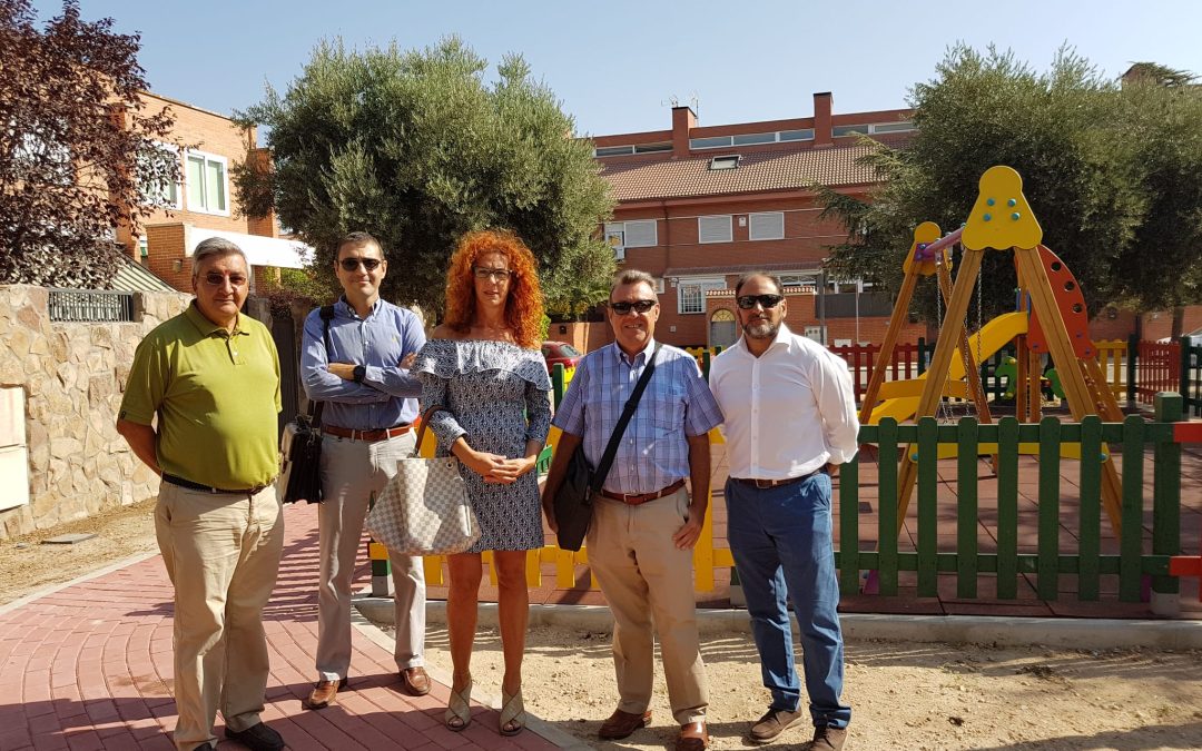 El Ayuntamiento de Velilla ha recepcionado esta mañana las obras de acondicionamiento de varias zonas verdes del municipio