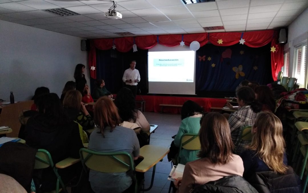 Éxito de participación en las jornadas de neurociencia educativa