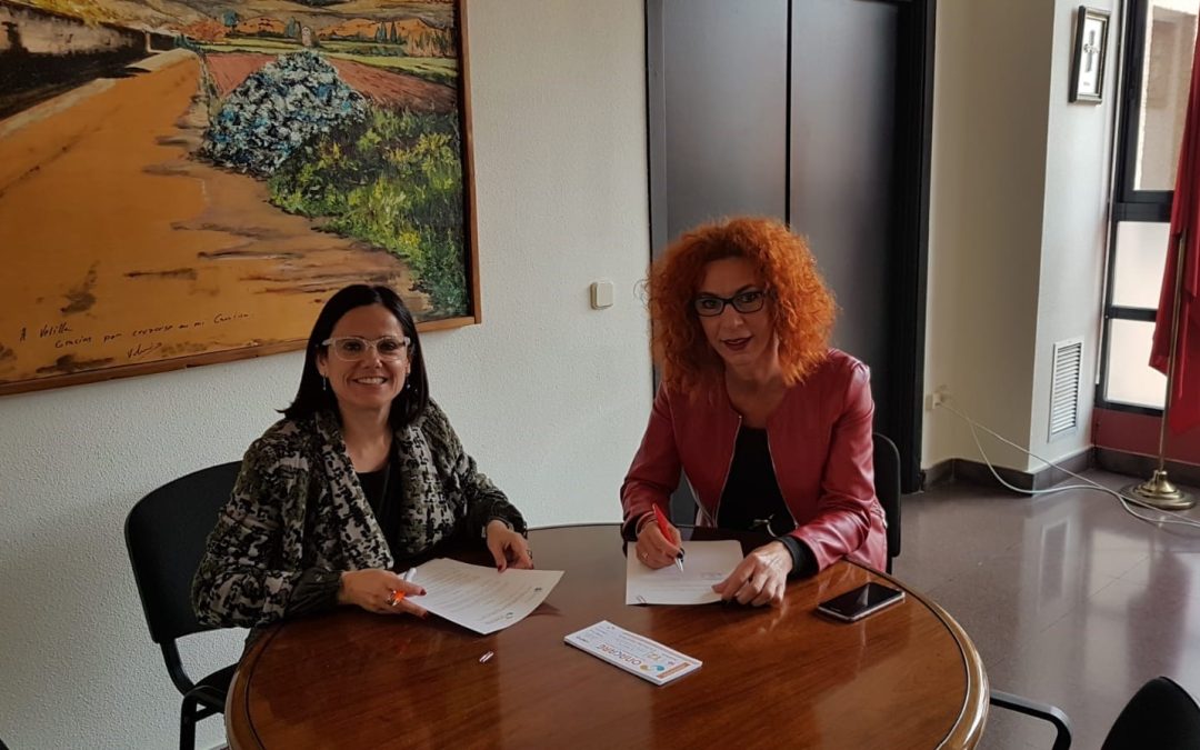 La Alcaldesa de Velilla ha firmado un convenio con la empresa OnaCare para fomentar el empleo en el municipio