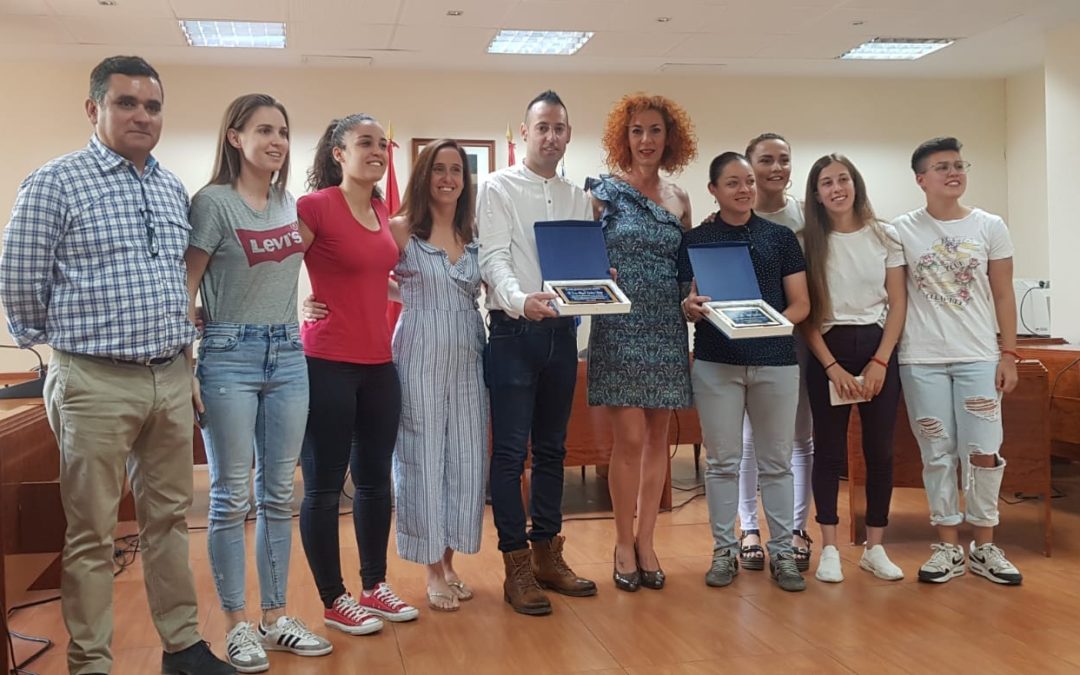 Reconocimiento a Luis Miguel Cordero Asenjo y a las chicas del Atlético Velilla CF