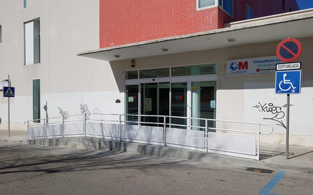 Finalizadas las obras de mejora de la accesibilidad al Centro de Salud