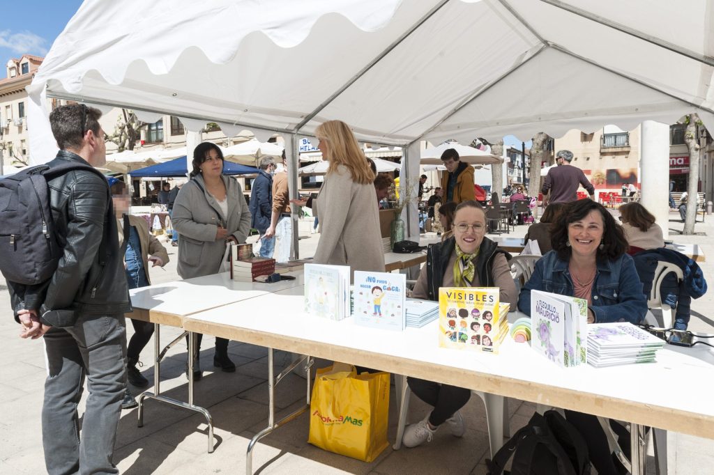 20220424 feria del libro (8)