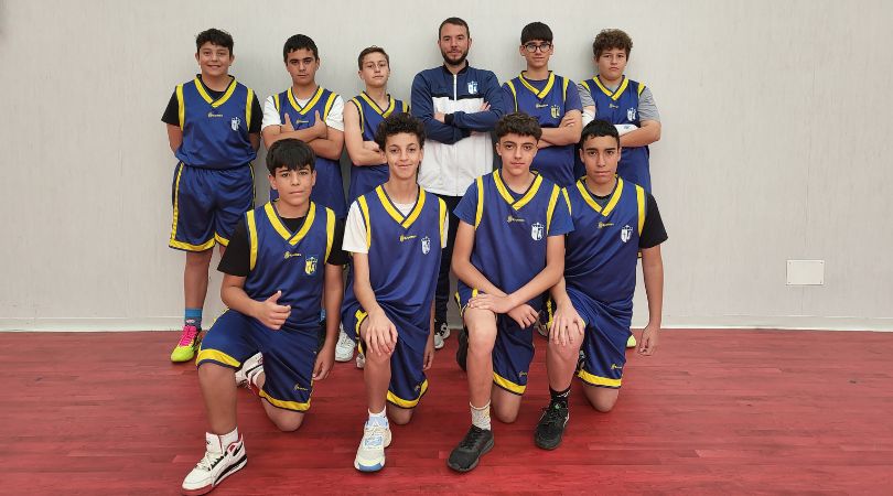 El equipo de infantil de la escuela municipal de baloncesto se clasifica en  el 5º puesto de la fase zonal de Madrid - Ayuntamiento de Velilla de San  Antonio