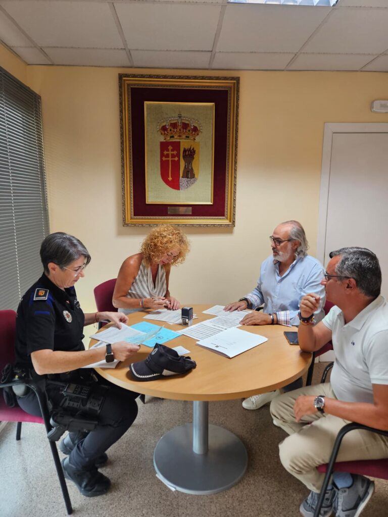 20260810 coche policia (34)