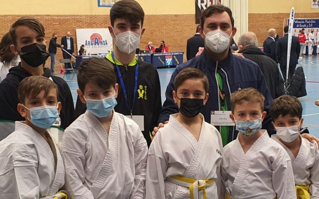 El kárate velillero triunfa en el Campeonato Autonómico DEUKO