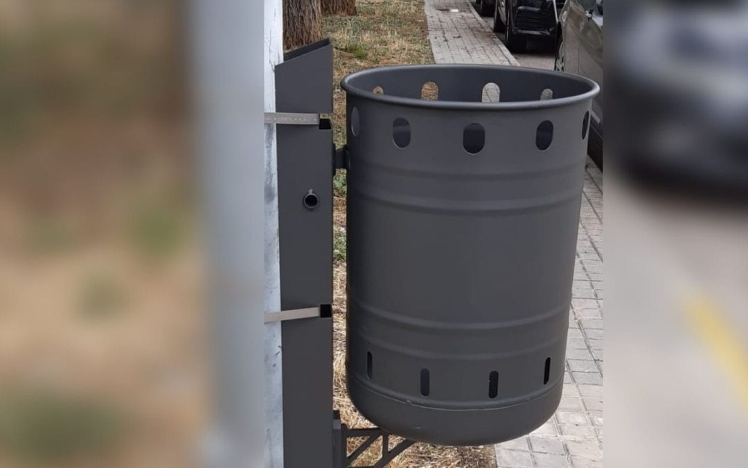 Instalación y renovación de papeleras en Velilla