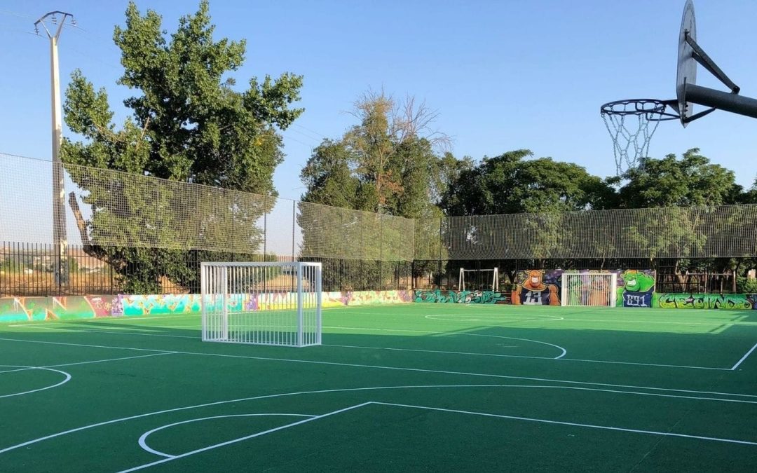 Finalizados los trabajos de rehabilitación de la pista deportiva de El Bosque