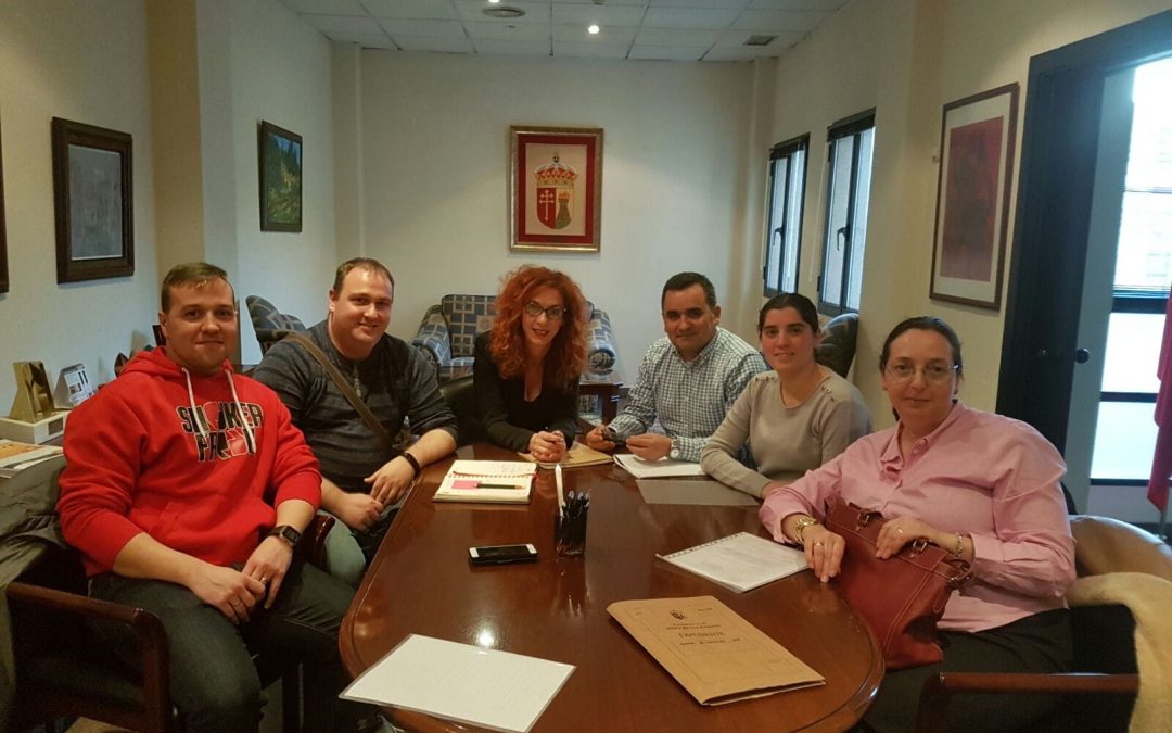 El Equipo de Gobierno Municipal se reúne con los vecinos del sector XXIII