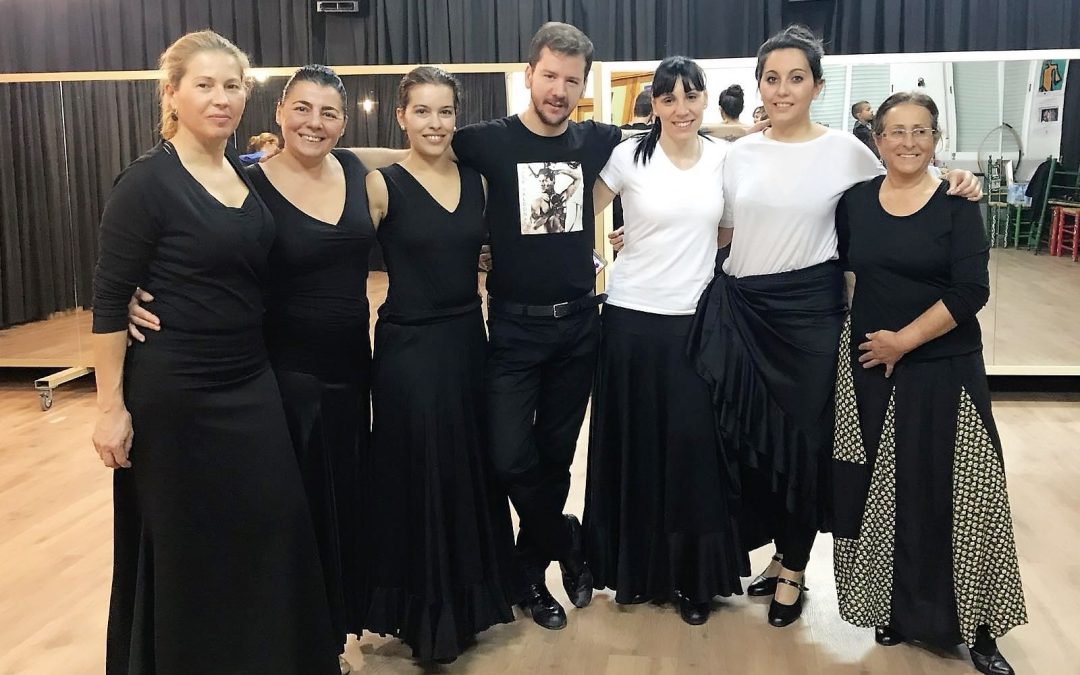 Ayer las alumnas de danza española asistieron a una masterclass a cargo de Jose Maldonado