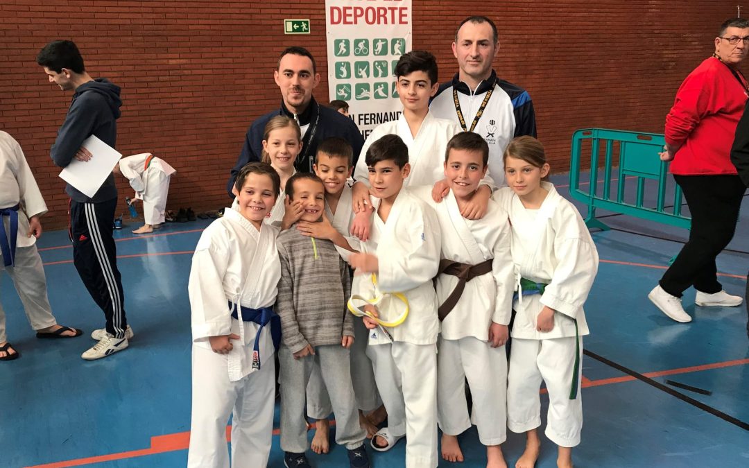 El karate velillero sigue sumando éxitos