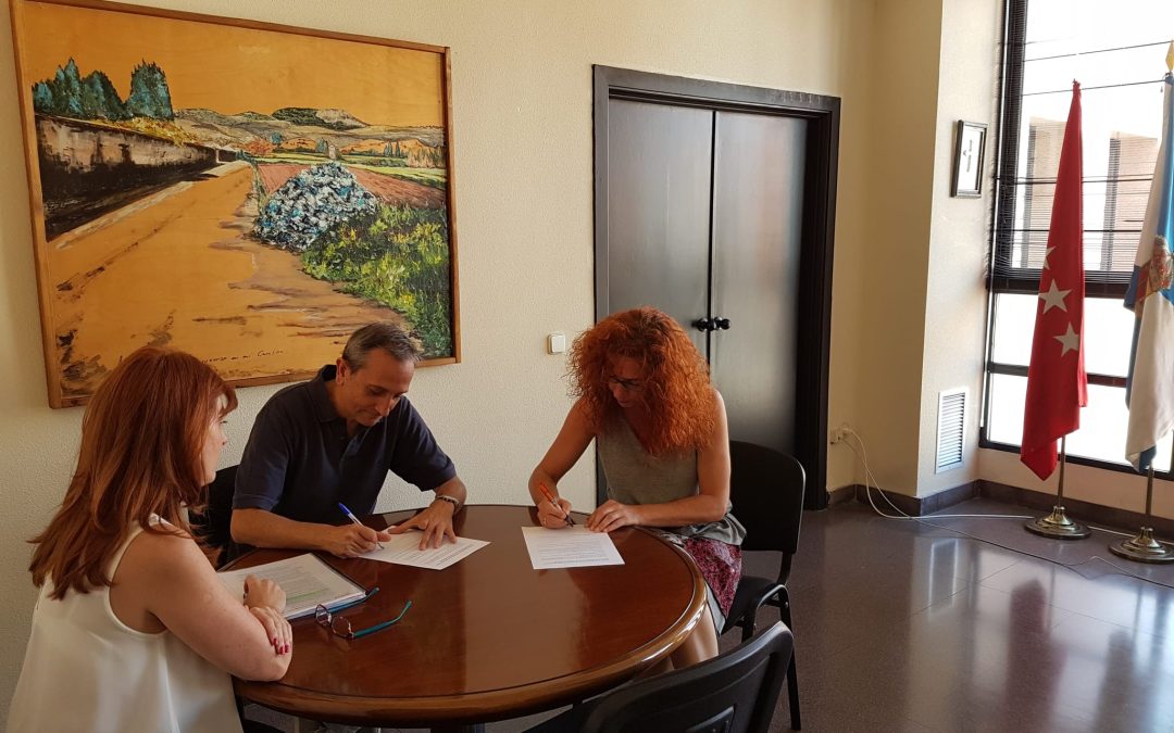 El Ayuntamiento y el IES firman un convenio para el uso de las Instalaciones Deportivas Municipales